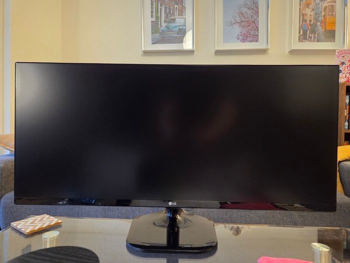 LG 34UM58 - 34" 1080p Ultrawide IPS Monitor
