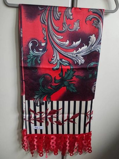Anna Lucci scarf