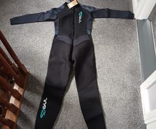 wetsuit BNWT