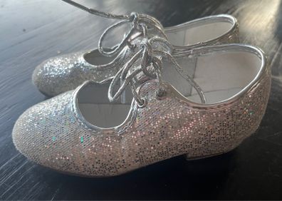 Roch Valley Low Heel kids silver Hologram Tap Shoes UK 9 EUC