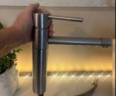 Kitchen mixer tap