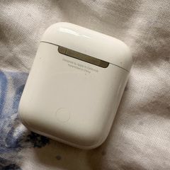 AirPod 2nd Gen.