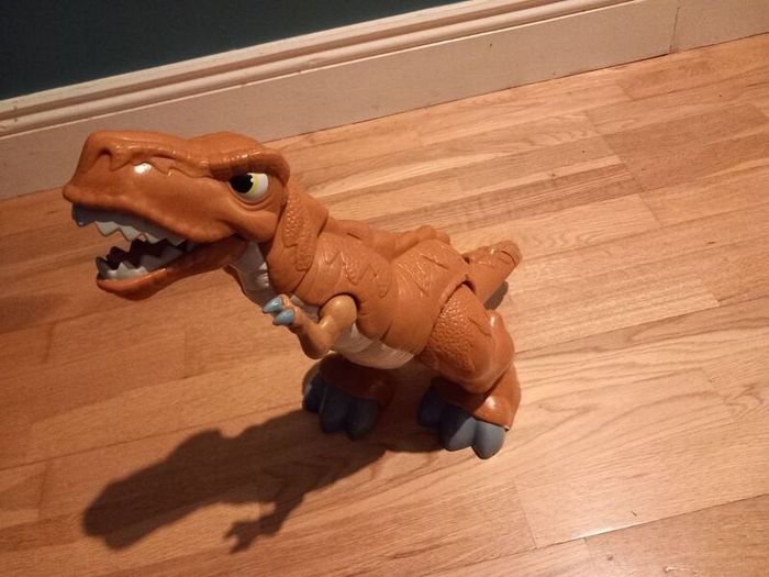 Large articulate Dinosaur