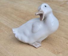 Lovely Nao By Lladro Goose Figurine