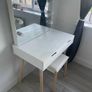 vanity table Image 4