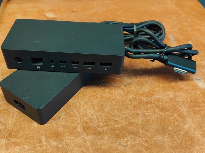 Microsoft 1661 Microsoft Surface PRO 4,5,6,7 Dock | 90W Power Supply (1749) | Docking Station | Surface Pro | laptop Book (Used)