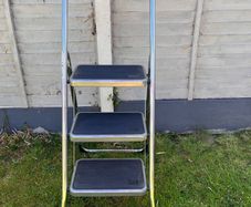 Folding Step Ladder