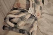 Blanket 120 x 150cm NEW pink, green and cream