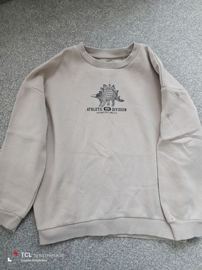 boy's jumper. Age 7/8.