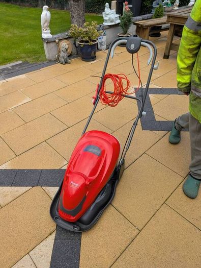 Flymo easiGlide 360v lawn mower