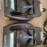 1 Maxi Cosi Cabriofix car seat and 2 bases Image 3