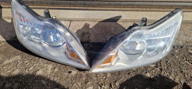 Pair ford focus headlights
