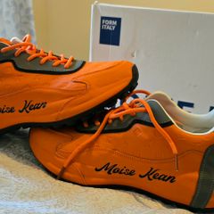 Mens runners Moise Kean