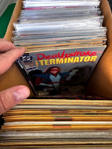 DC Long Comic Box w 250 comics for Sale