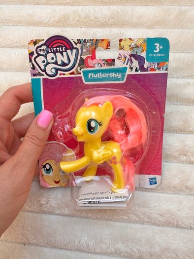 Hasbro My Little Pony Friends Fluttershy B8924 / C1141 Only Pony MLP approx. 8 cm. 2016  Please see photos