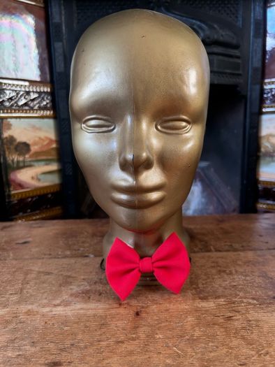 200 + new bow ties/dicky bows on elastic fancy dress party events