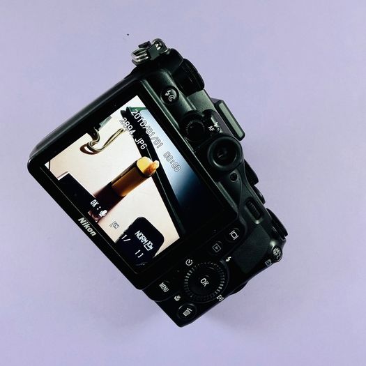 Nikon Coolpix P7000