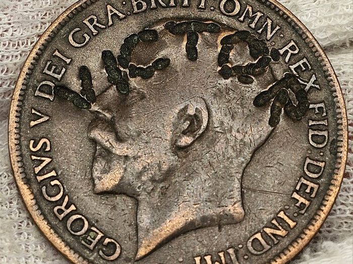 Great Britain 1914 Penny George V Counterstamped VICTOR