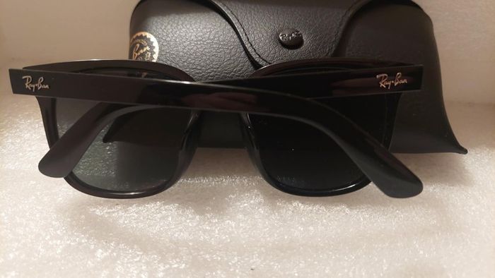 Ray-Ban  Sunglasses  Bold Oversized Style