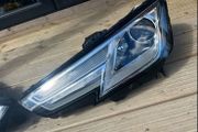 Audi a4 passenger head light 2016-2019