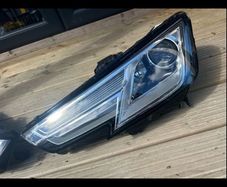 Audi a4 passenger head light 2016-2019