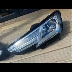 Audi a4 passenger head light 2016-2019