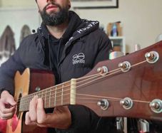 Guitar and Ukulele Lessons in Dublin
