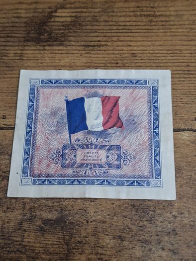 France, 10 Francs 1944 banknote, good condition - free standard postage