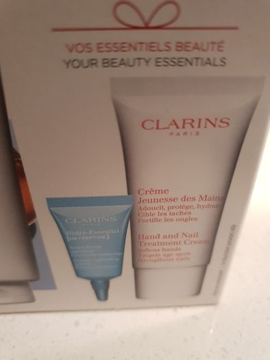 FREE Tote Bag or make up bag - Clarins Body Hydration Essentials- Brand New Boxed 3 piece Set