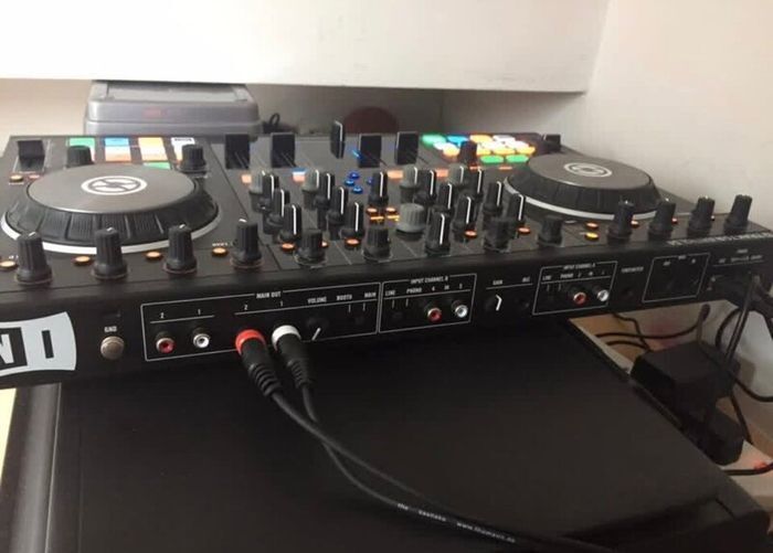 Traktor S4 MK2