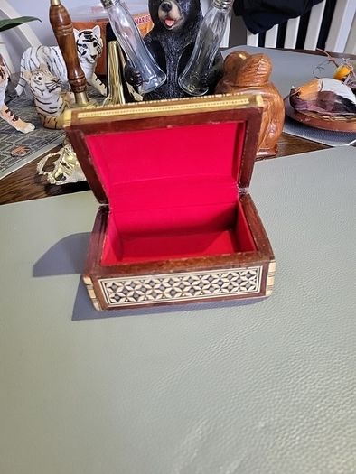 Trinket box
