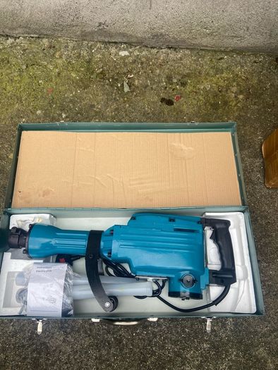 Demolition Breaker 2200w 220v Free Delivery