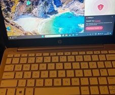 Pink hp stream laptop 11-ak0xxx