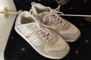 Next girls trainers Uk 4