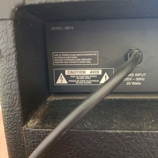 Marshall MB15 Bass Amp
