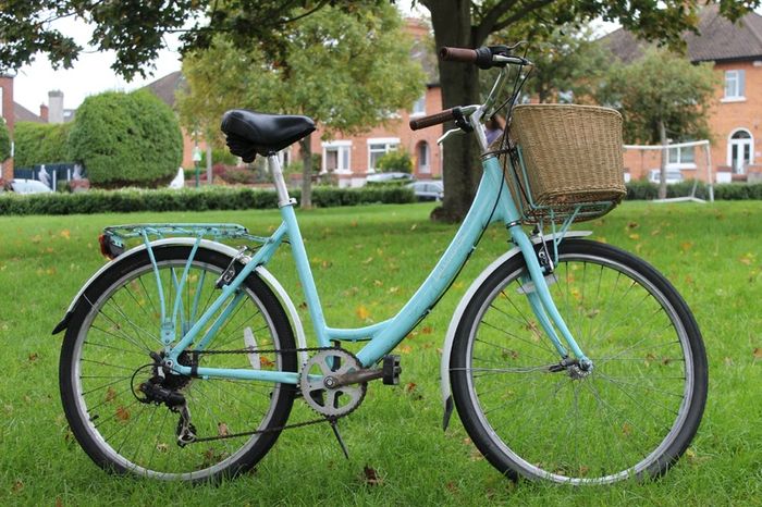 Barracuda Dorado 7 Ladies City Bike 26 Inch Small Frame Basket