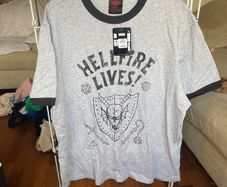 Stranger things t-shirt hellfire club 2xl NEW
