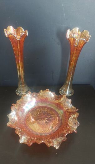 Fabulous Pair of Antique/Vintage Imperial Glass Company Carnival Glass Ripple Swung Vases in the Ombre Marigold Opalescent Colourway, Circa 1907 -1930, Priced as a Pair