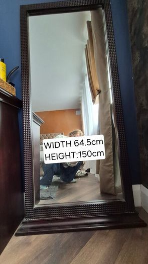 mirror free standing