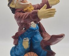 clown figure