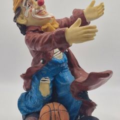 clown figure