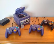 Nintendo Gamecube with Mario Kart: Double Dash!!