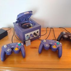 Nintendo Gamecube with Mario Kart: Double Dash!!