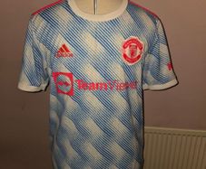 Manchester United 2021/22 Away Jersey - Medium size