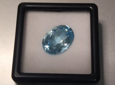 4 ct, Natural Oval Cut, Aquamarine Gemstone , Certified, Eye,