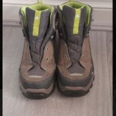 Children's hiking boots