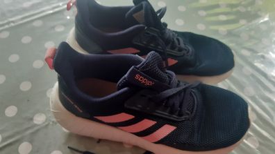Girls Adidas Runners Uk size 2