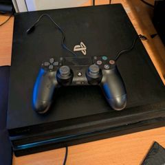 PlayStation 4 pro 1TB