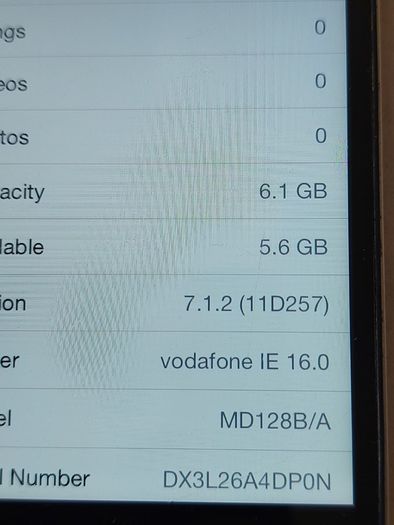 Apple Iphone 4, 8GB, Vodafone Network, in excellent condition and working Great