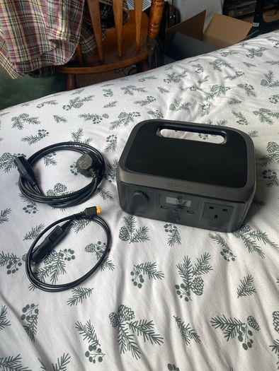 EcoFlow River 300 - 600W 245WH Solar Battery
